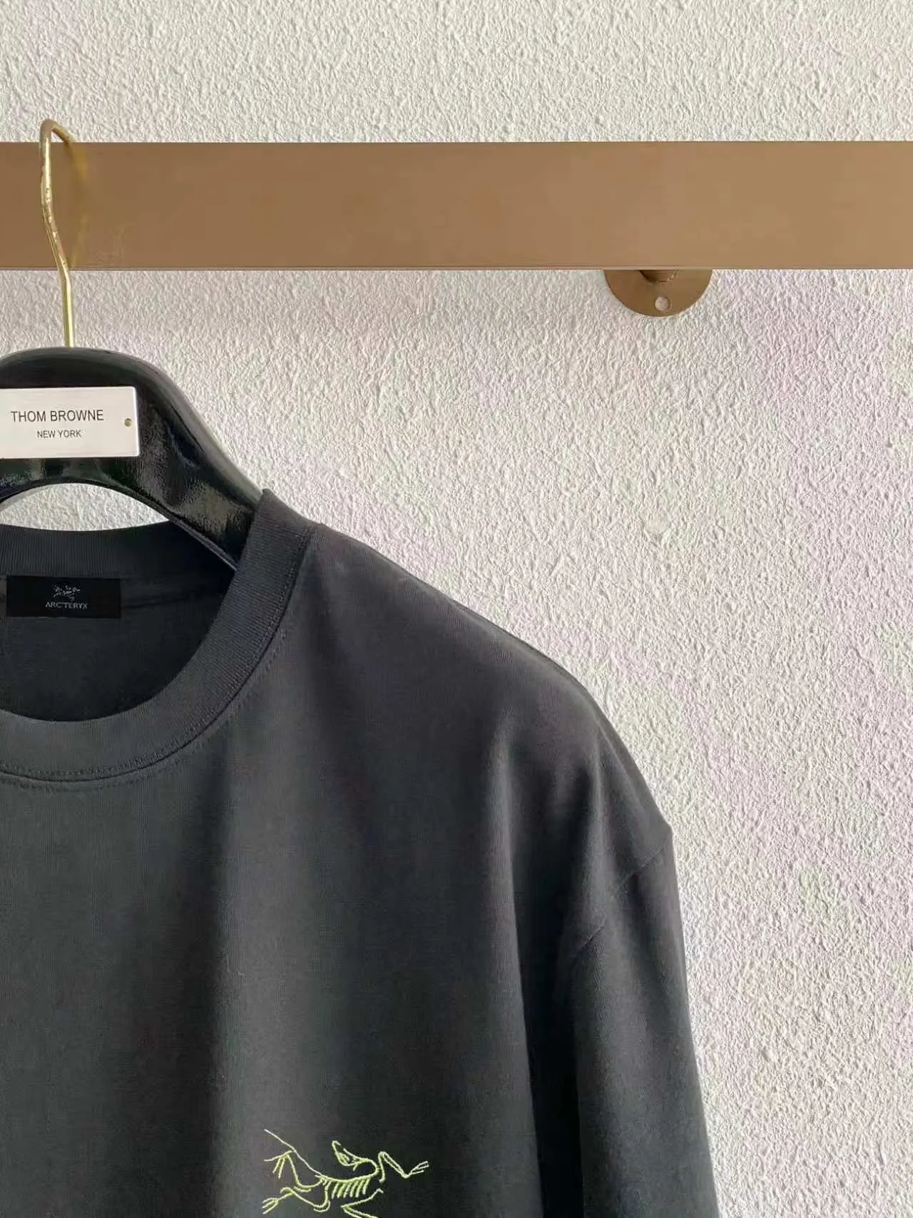 Arc’ter/ + New Arrival ， ， ， ， T Same Style。 :Black White Blue Gray Size:S（90-130 ） M（125-140 ） L（135-160 ） XL（160-180 ） XXL（180 ）